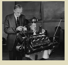 Ford-Henry-Ford-moteur-V-8-Detroit-Michigan-Etats-Unis.  FORD a été créée en 1903 par Henry Ford dans l’Etat du Michigan, aux Etats-Unis. Henry FORD n’est entre autres que l’inventeur du travail à la chaîne : cette technique lui a permis de révolutionner le monde de la construction automobile.